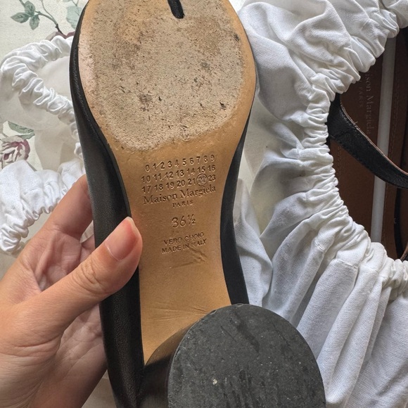 Maison Margiela black mary jane tabi - Picture 10 of 13